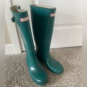 Hunter Tall Gloss Rain Boots Lagoon Green Size 10